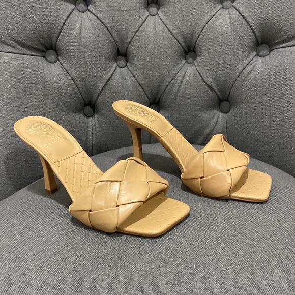 Vince Camuto brelanie - Picture 4 of 9